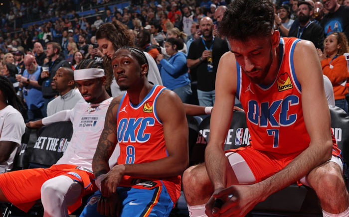 雷霆天要塌了？详解高开低走4大原因：失去罚球优势+三分投射不稳|亚历山大|俄克拉荷马雷霆队|明尼苏达森林狼队|圣安东尼奥马刺队|金州勇士队_新浪体育_新浪新闻